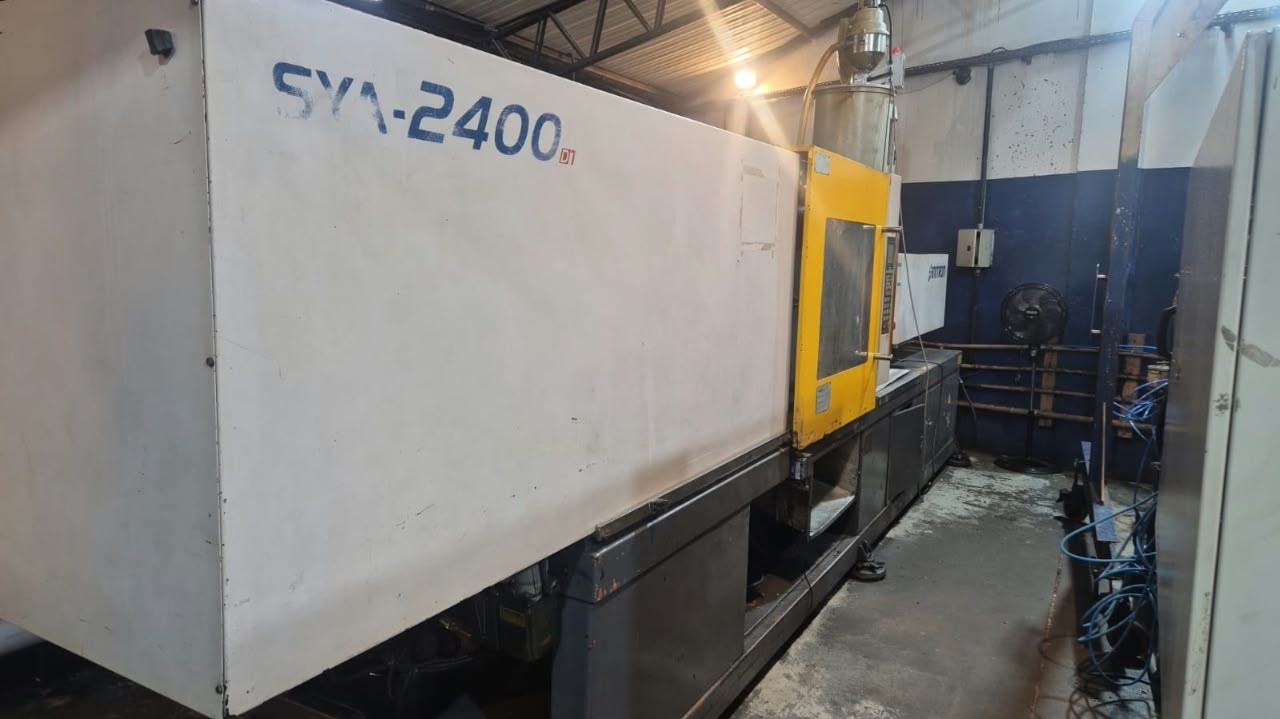 Injetora Sinitron 240 ton